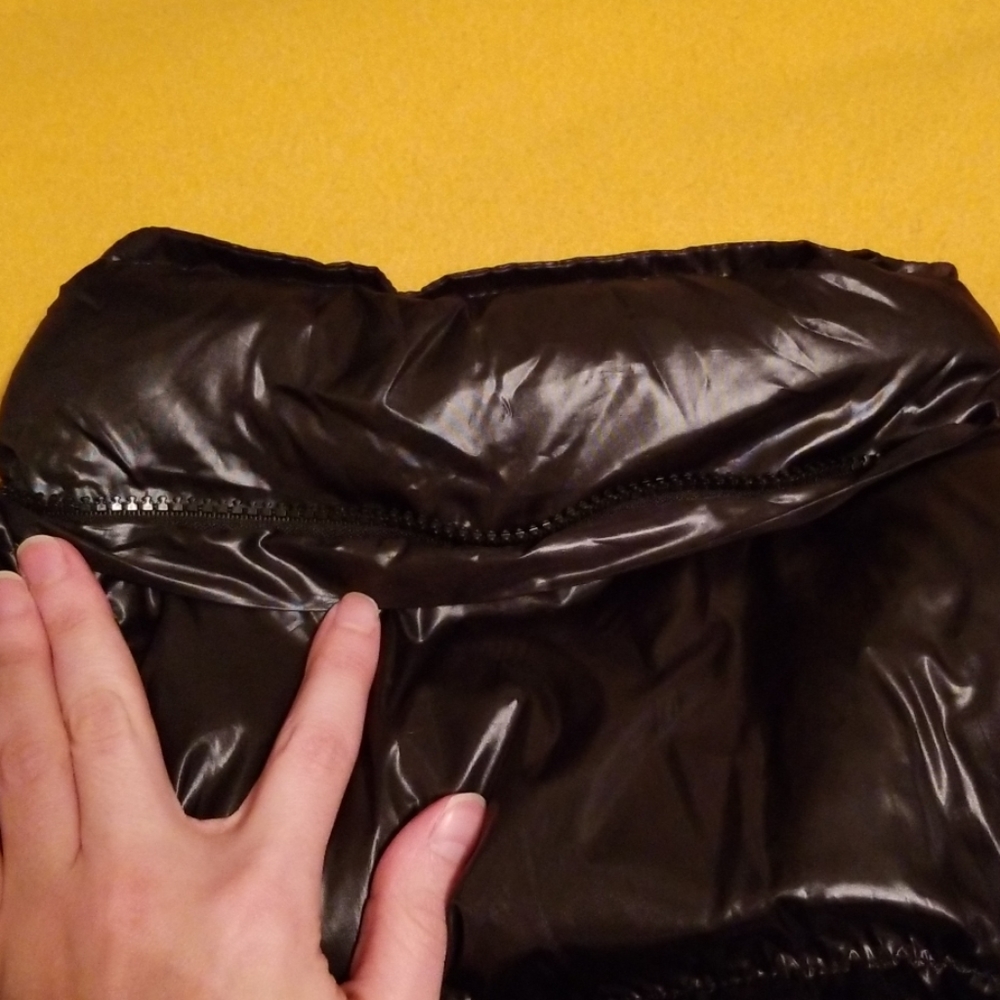 Puffer Vest - Picture 5 of 6